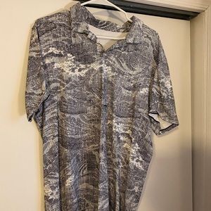 Men’s lululemon polo shirt size large